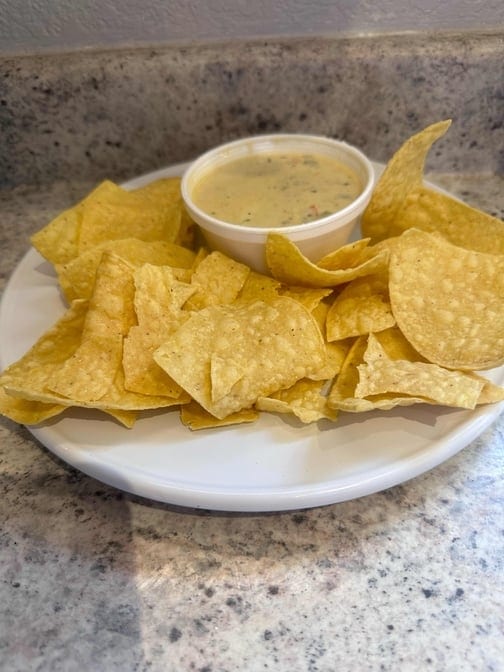 Queso Dip & Chips.